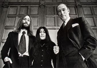 John Lennon and his wife Yoko Ono, in Canada as part of their crusade for peace, meet with Prime Minister Pierre Trudeau, December 23 1969 in Ottawa - Peter Bregg
