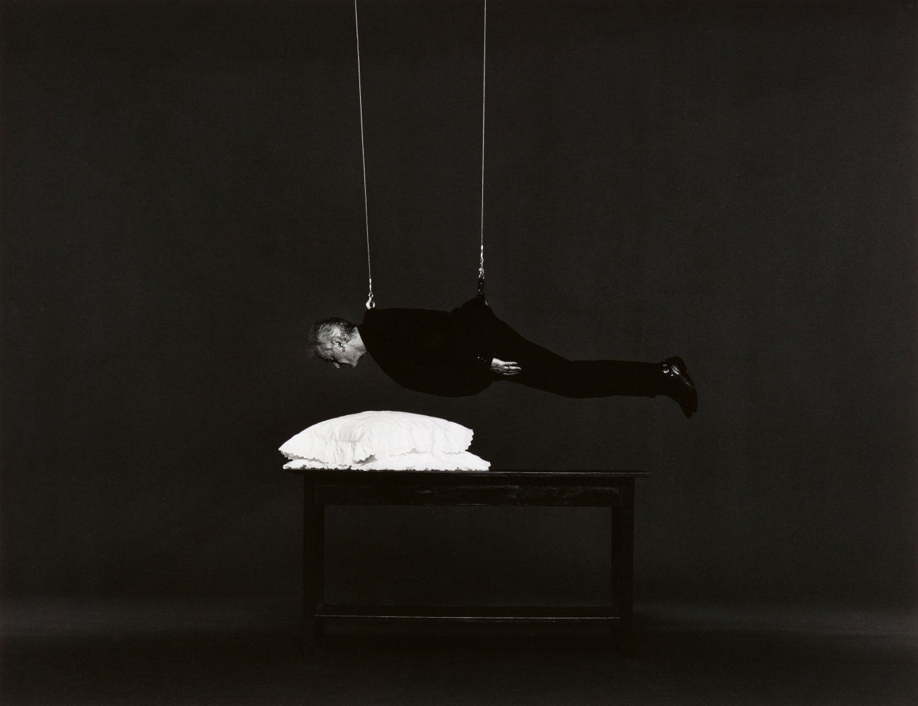 Artwork by Jürgen Klauke, Eight works: Daseinsrenovierung (from the series: Desaströses Ich), Made of gelatin silver prints