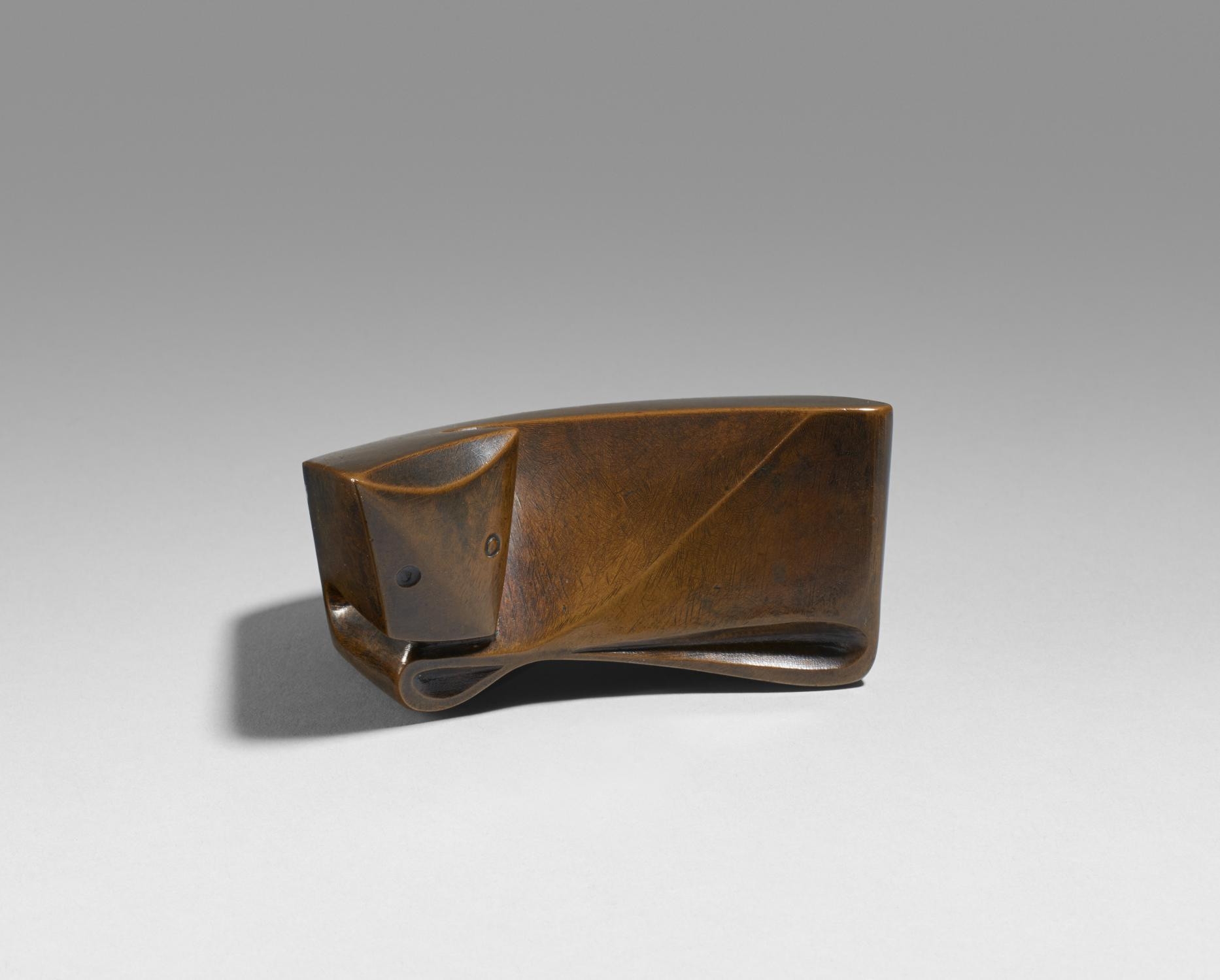 Artwork by Ewald Mataré, Zeichen einer Kuh I, Made of brown patinated