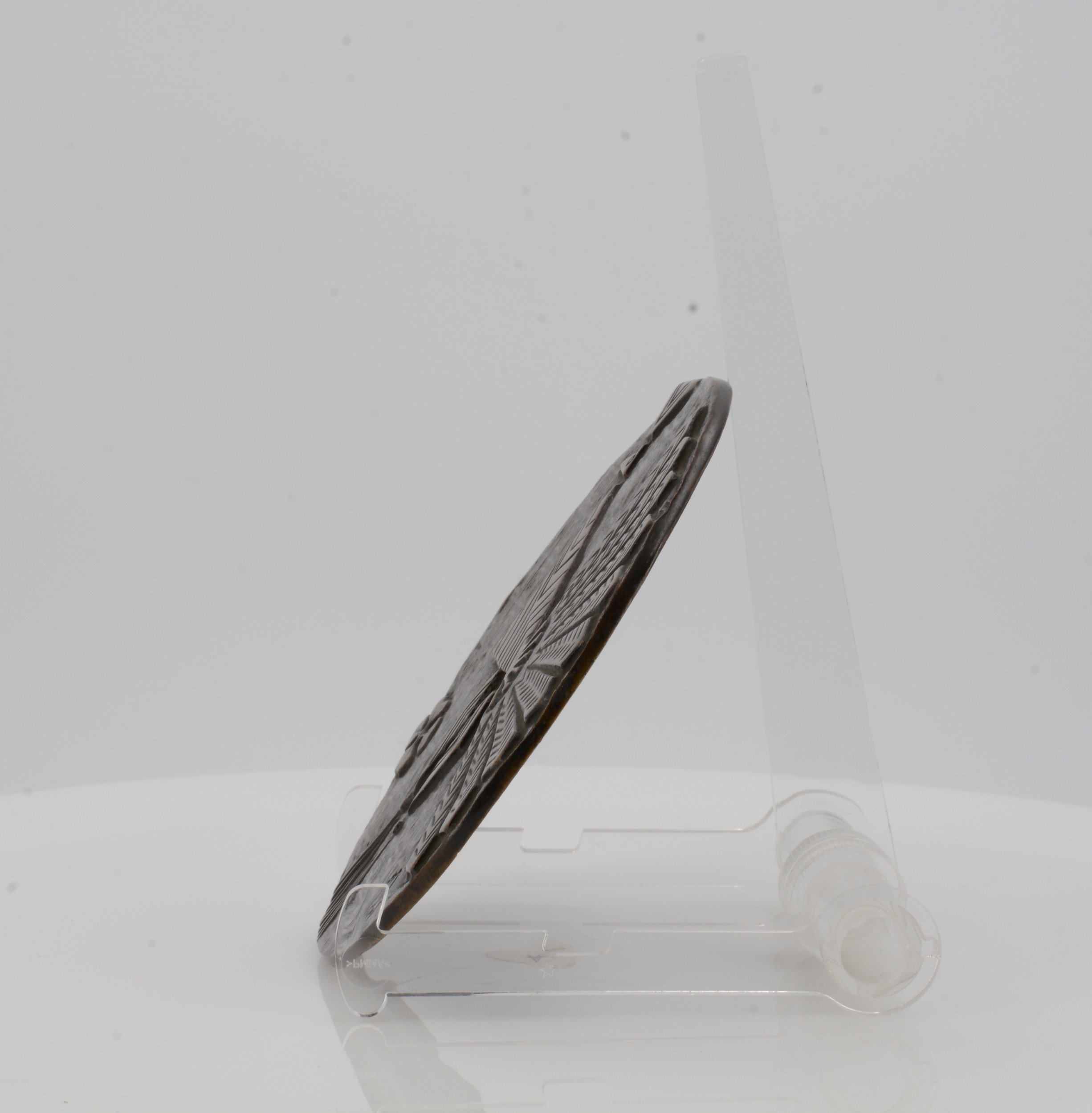 Artwork by Ewald Mataré, Rundmedallion mit Hahn II, Made of Bronze, light brown patinated