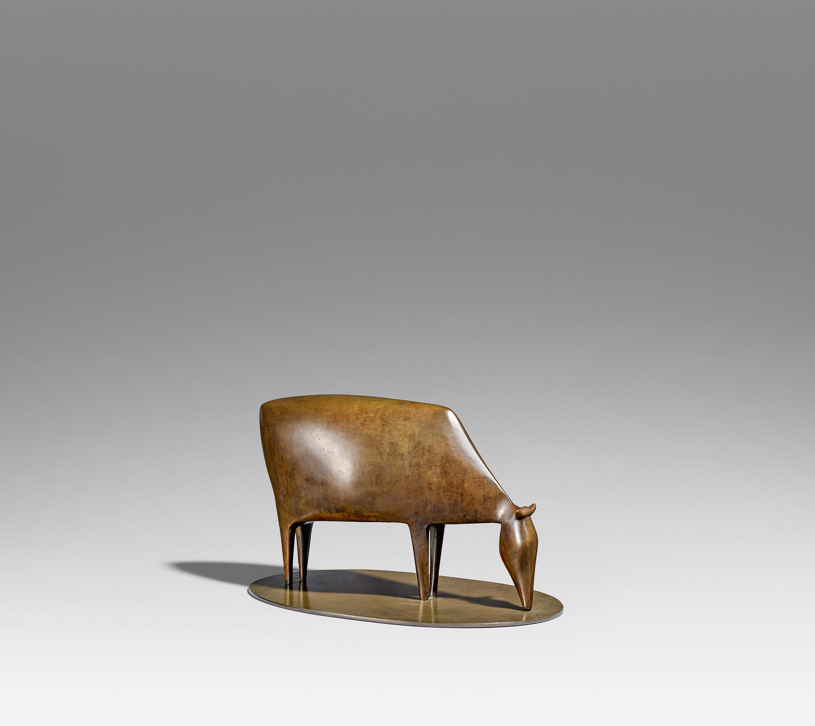 Artwork by Ewald Mataré, Grasende Kuh II, Made of Bronze cast with oval plinth