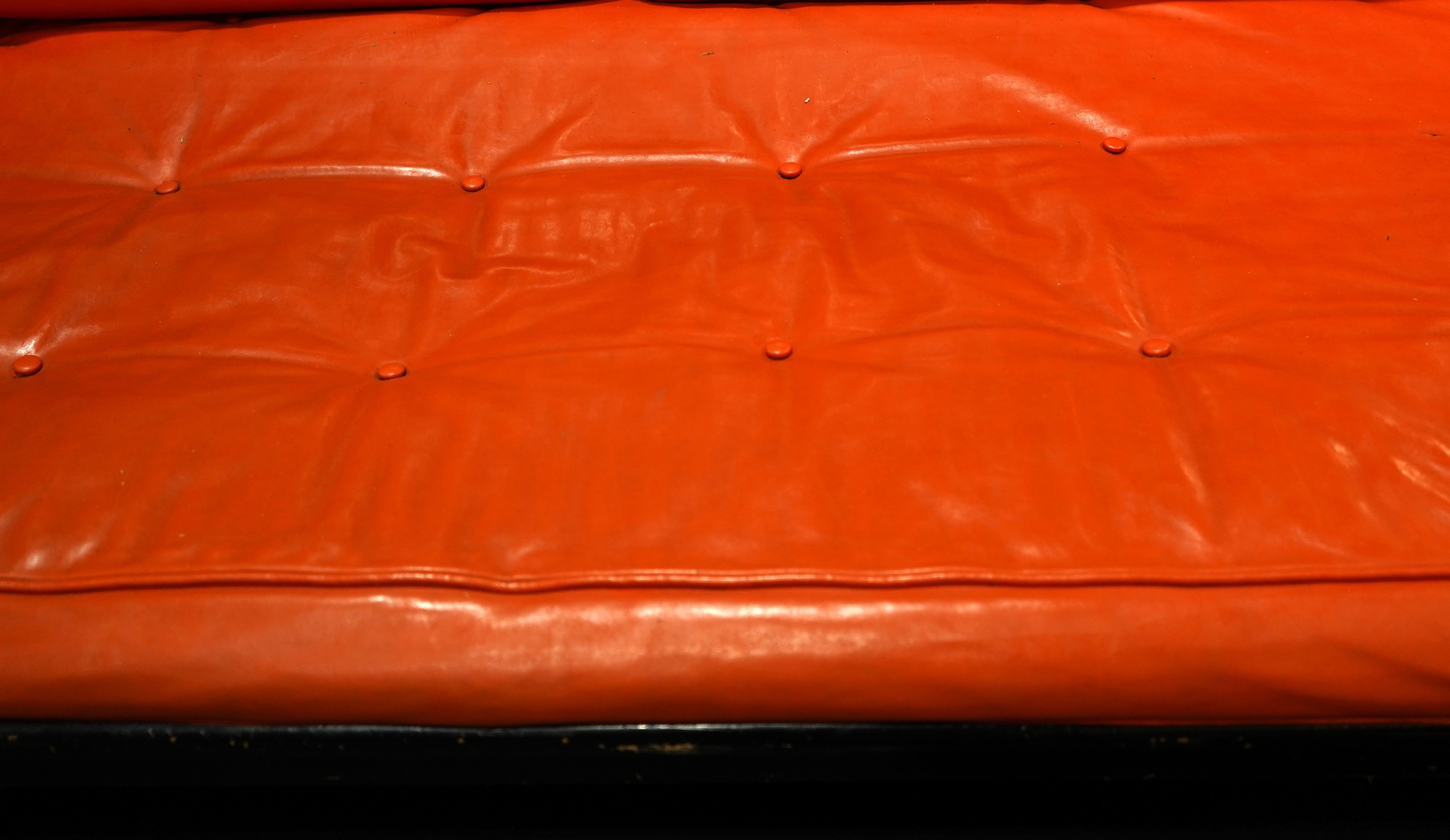 Artwork by Mel Bogart, A Mid Century  for Felmore convertable sofa to daybed, Made of orange cover with black frame