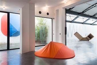 Exhibition at Fondation CAB Offers Perspectives on Minimal Art