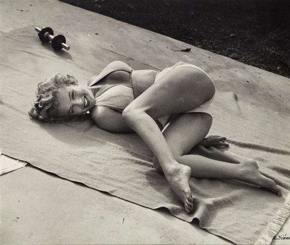 Marilyn Monroe, Bel Air Hotel, California by Andre de Dienes, 1953