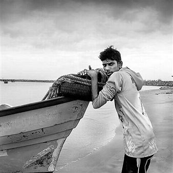 Frames that Link the Present Times to Puhar