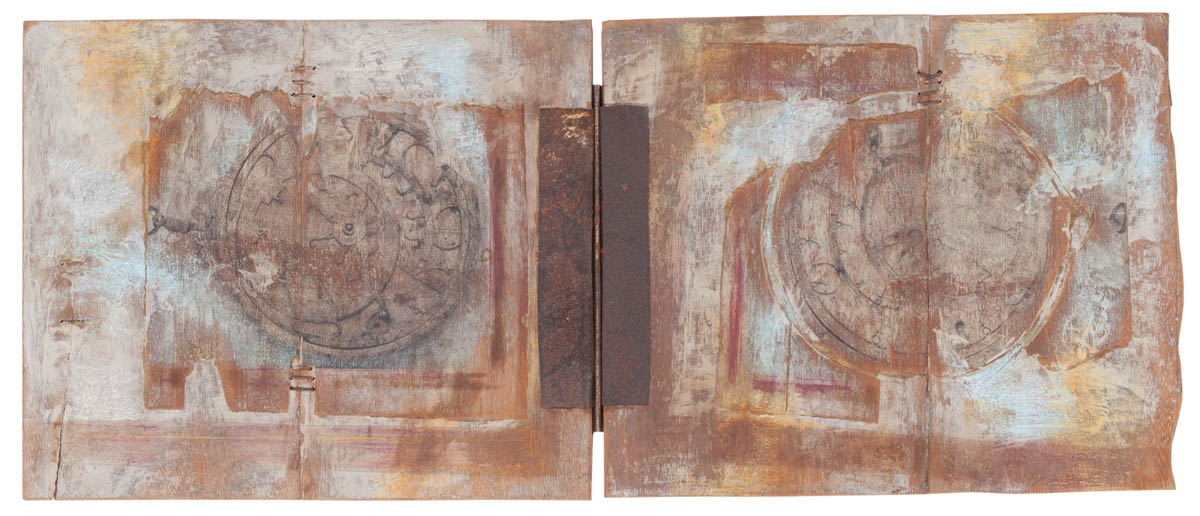 Artwork by Hassan Slaoui, SÉRIE « ASTROLABES », 2003, Made of MIXED TECHNIQUE BASED ON CLAY (SALSAL) IROKO WOOD SUPPORT