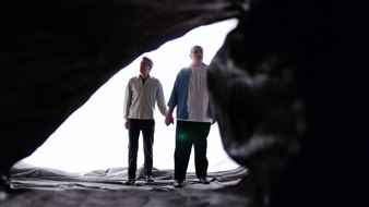 ONLINE: Erik Moskowitz & Amanda Trager: Two Russians in the Free World - Microscope Gallery