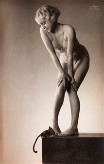 Dietrich topless marlene Marlene Dietrich