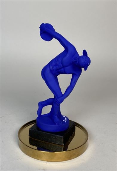 Sculpture d´Adonis peint en bleu Klein