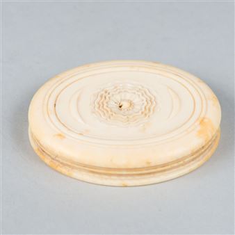 oval turning master showpiece - Phillip Zeller