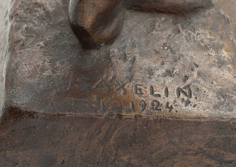 Artwork by Into Saxelin, Woman, Made of patinated bronze sculpture