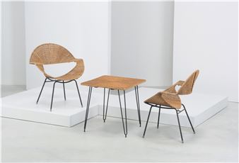 Two Works: Coppia di poltrone con tavolino - Frank Watson
