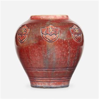 Early and Rare vase - Mary Sheerer