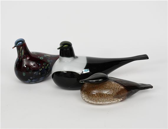Oiva Toikka | An iittala glass Blue Magpie bird | MutualArt