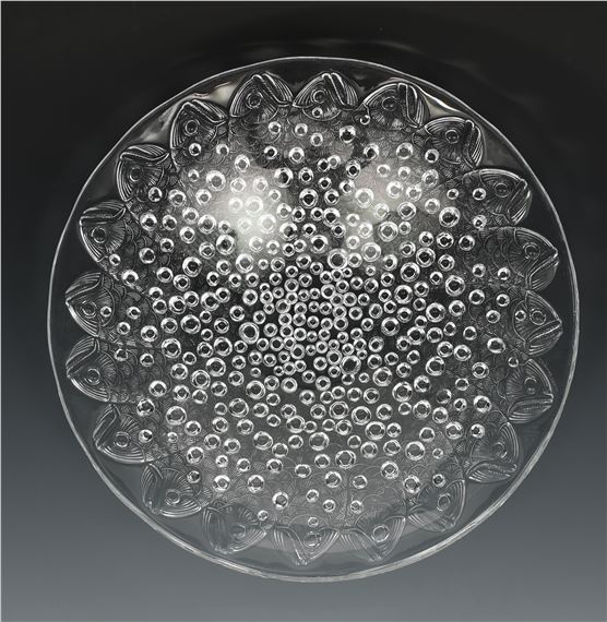 'Roscoff' No. 10-383 a Lalique clear and frosted glass bowl designed by Rene Lalique