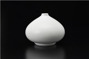 Contemporary Japanese Porcelain - Onishi Gallery, New York