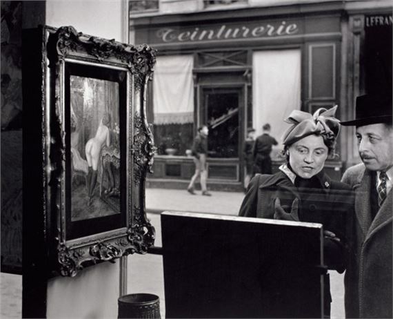 Un Regard Oblique by Robert Doisneau, 1948