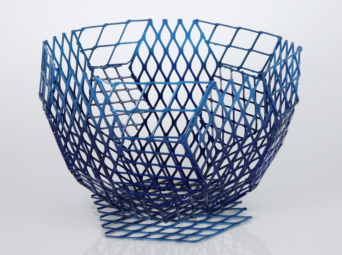 Artwork by Gordon Froud, Fruit bowl, Made of welded steel mesh