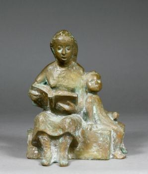 Lesende Frau mit Kind by Helga Hähnel