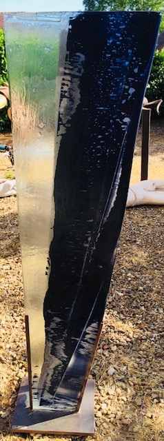 Artwork by Claire de Rougemont, N°15, Made of Glass sculpture