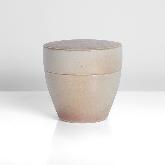 Gwyn Hanssen Pigott | Lidded Box (Circa 1985) | MutualArt