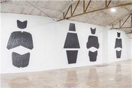 Artist David Jeremiah Turns to Minimalism to Get His Point Across