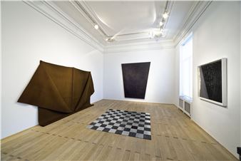 Less is More: Exercises in Minimalism - Vedovi Gallery