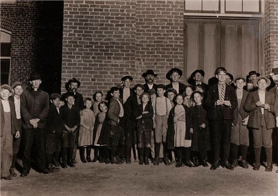The Marnielli family by Lewis Hine, 1910