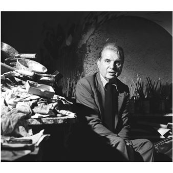 Francis Bacon in his London Studio - Michel Soskine