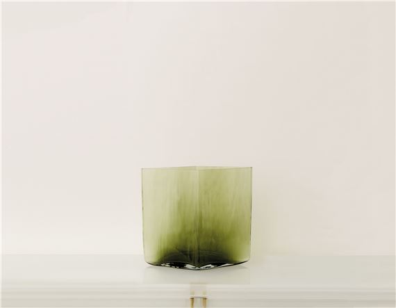 ロナン&エルワン・ブルレック Ruutu Vase 2015 Ronan Bouroullec | VASE 'RUUTU GREEN 36 ', PIÈCE UNIQUE