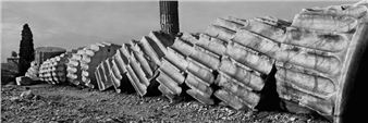 Josef Koudelka: Ruins - Magnum Paris (rue Hegesippe Moreau)