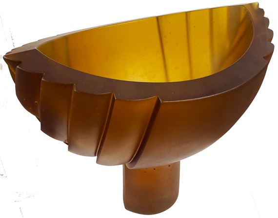 TE RITO POD BOWL, GOLD by Ann Robinson, 2003