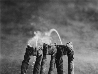 Whoever pisses the farthest - Agnès Propeck