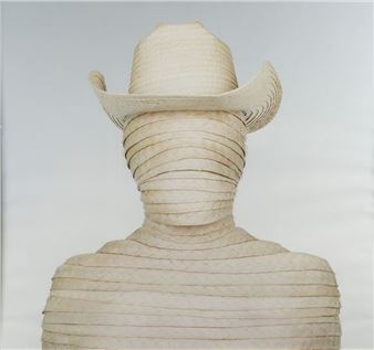 CASCARA, DE LA SERIE WAR HERO - Jorge Otero