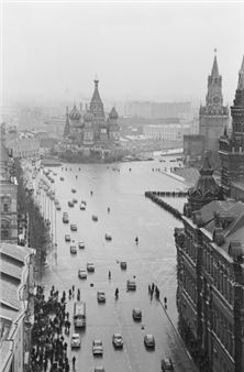 Moscow Naum Granovsky 1920-1980 - The Lumiere Center for Photography