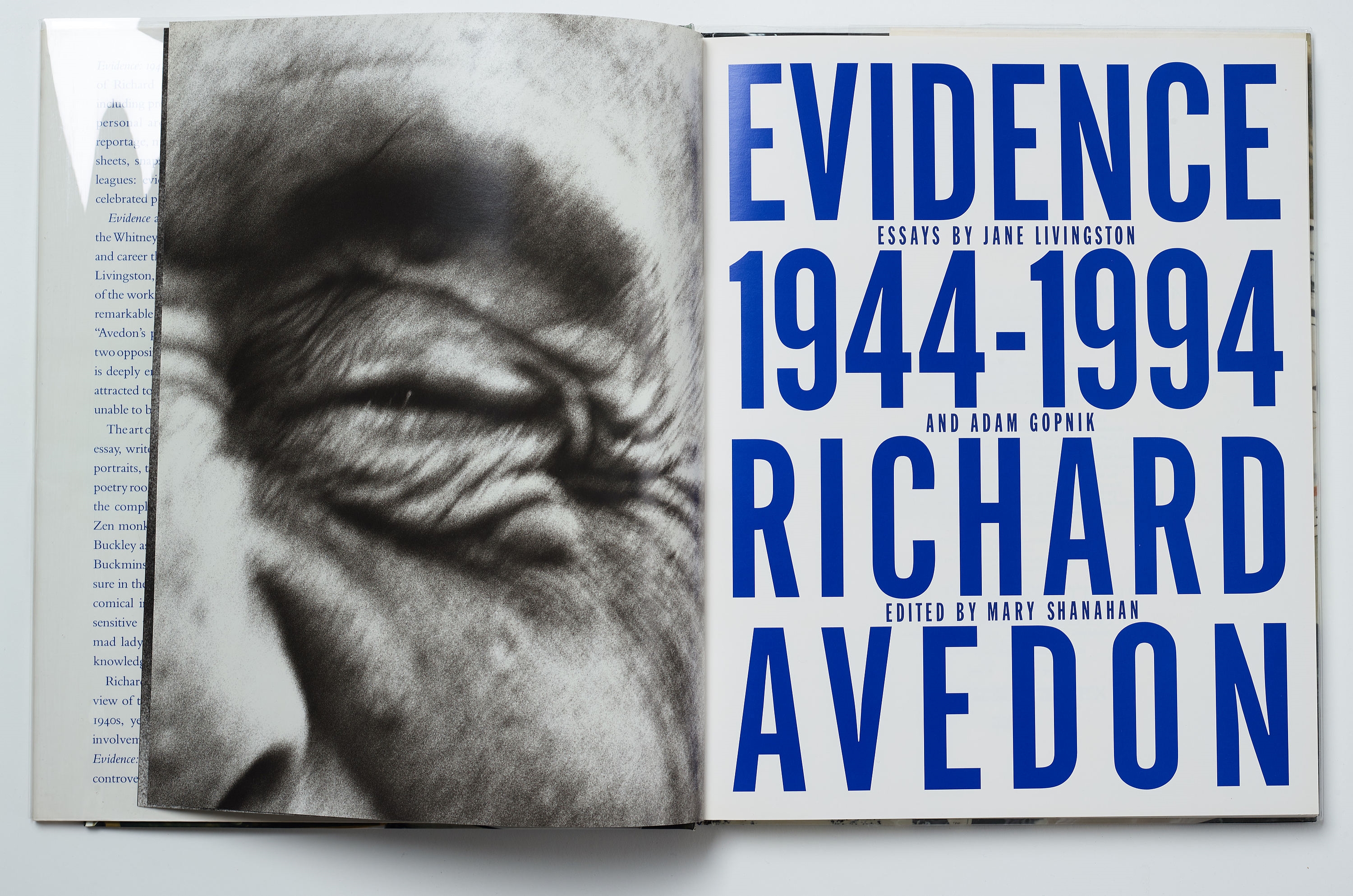 展覧会ポスター『Richard Avedon Retrospective 1944-1994』-