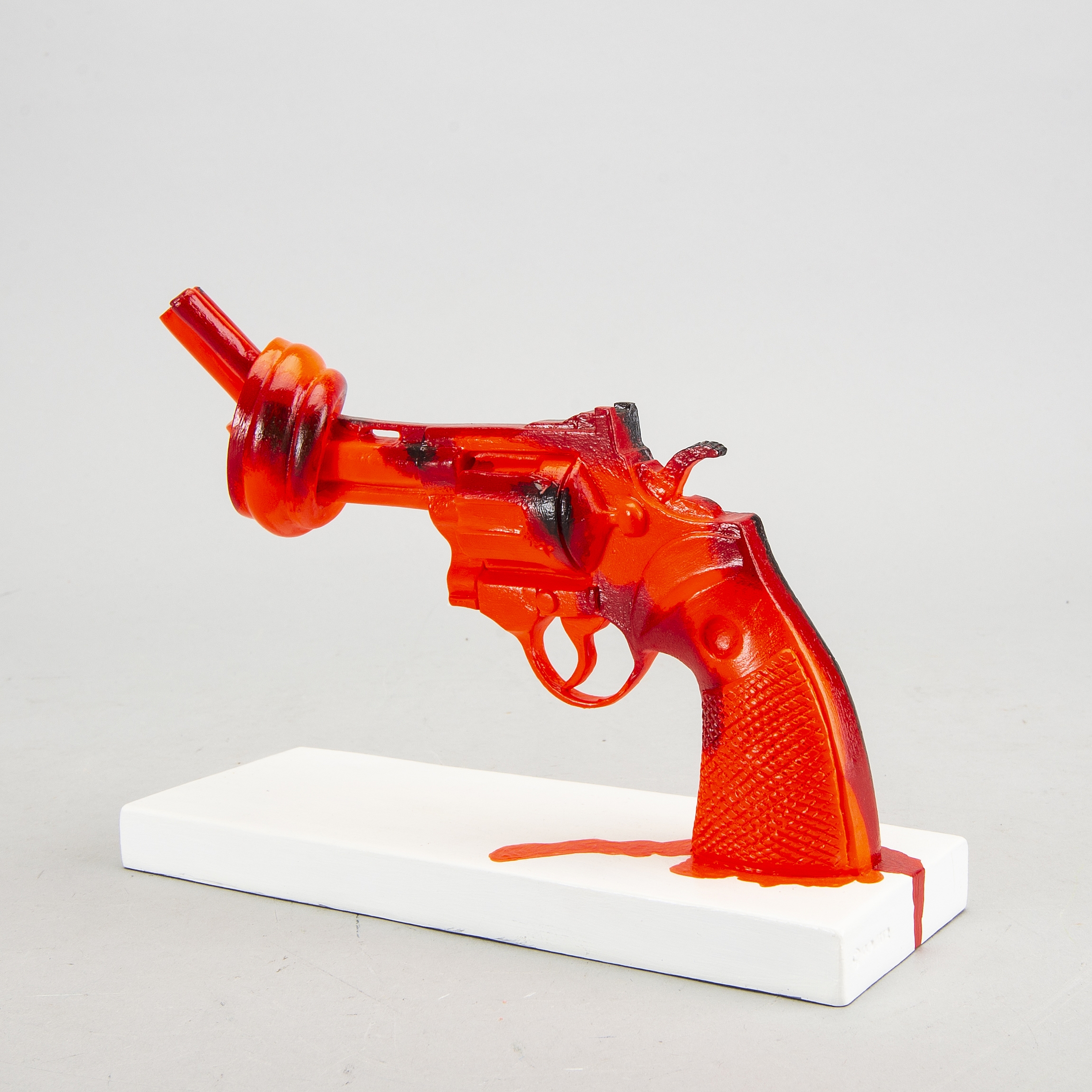 Artwork by Wu Mingzhong, Carl Fredrik Reuterswärd, Hey! Red Peace