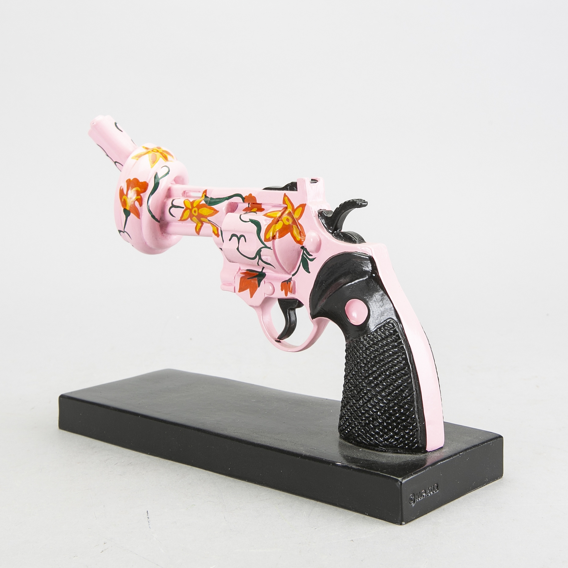 Artwork by Carl Fredrik Reuterswärd, Flower for Peace