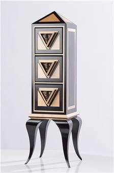 Chest of Drawers (Triangular Form for Pulls) - Kevin Irvin