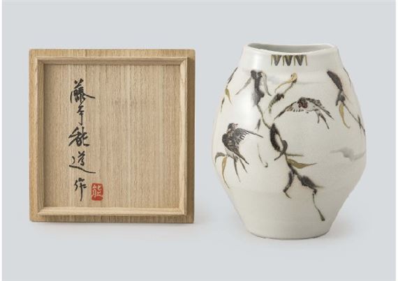 Greenish white glazed vase depicting willow and swallow in gold and silver paintings