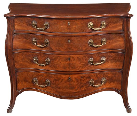 Very Fine George III Mahogany Bombe Commode attributed to Henry Hill of Marlborough by Henry Hill Of Marlborough, 1760-1770