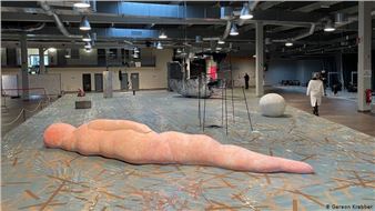 Art to Lighten Covid-19 Vaccination