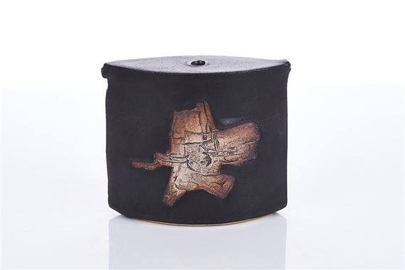 Elliptical Vase by Hiroe Swen, circa 1985-1988