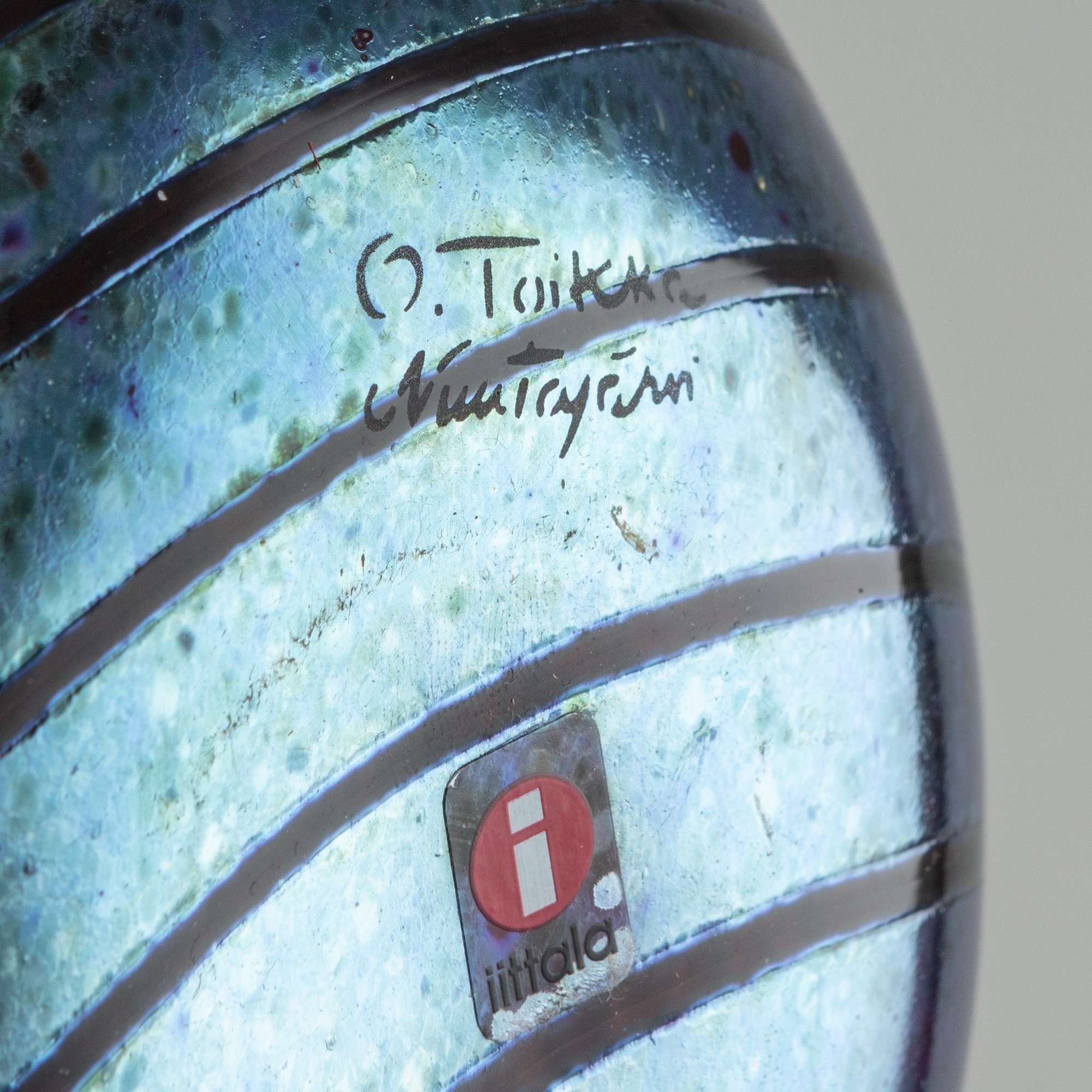 Artwork by Oiva Toikka, Pheasant, Made of polychrome glass