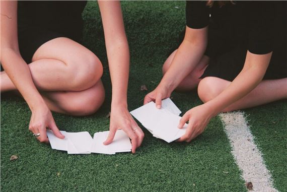 Tarot Editions: 78 Tarot Cards by 78 Artists - 019