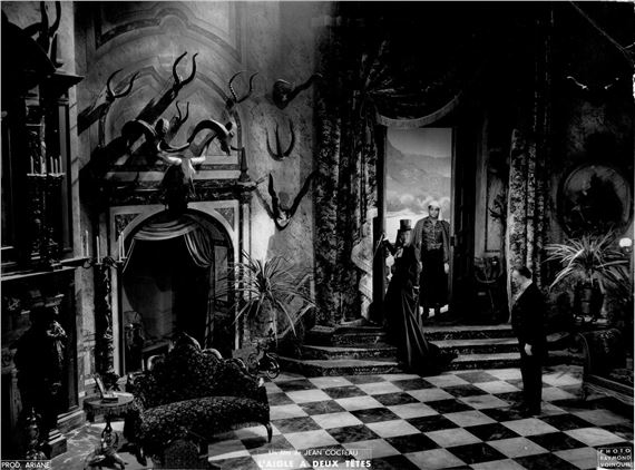 melodi symptom gen Raymond Voinquel | L'AIGLE A DEUX TÊTES, Edwige Feuillère in the Georges  Wakhevitch set, film by Jean Cocteau (1947) | MutualArt