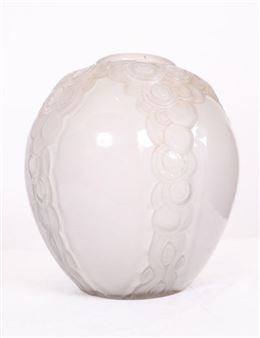 VERY BEAUTIFUL FLOWER VASE - André Hunebelle