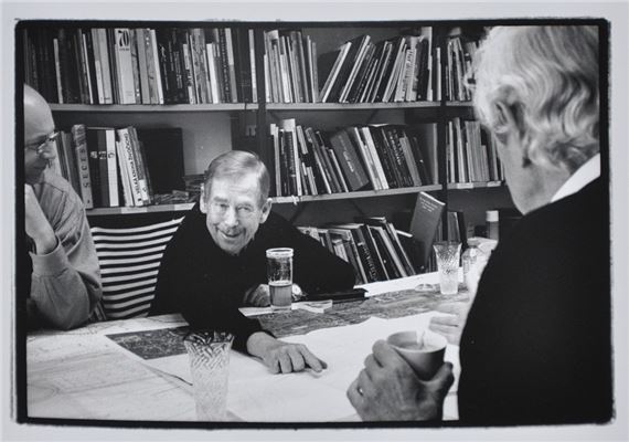 Vaclav Havel with beer by Oldřich Škácha