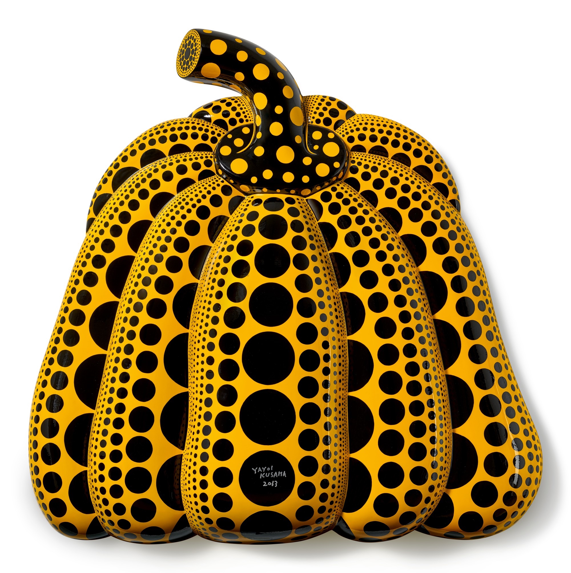 Gold pumpkin minaudière created by Japanese artist Yayoï Kusama for Louis  Vuitton