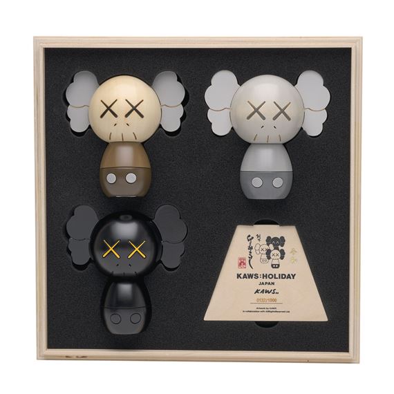 kawsさんのこけし KAWS HOLIDAY JAPAN Limited Kokeshi Doll Set カウズ コケシ